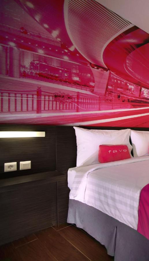 Favehotel Graha Agung Surabaya Luaran gambar