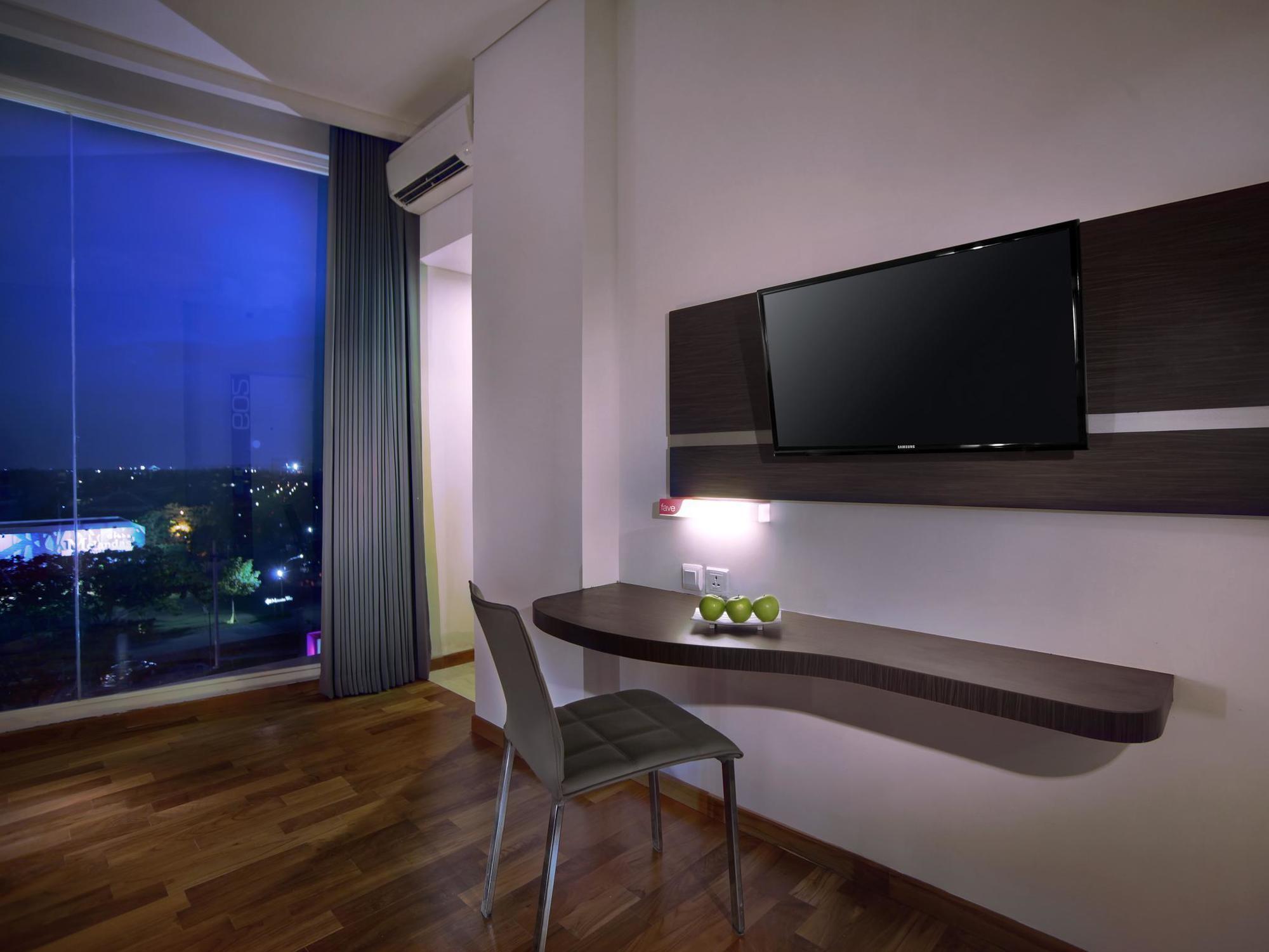 Favehotel Graha Agung Surabaya Luaran gambar